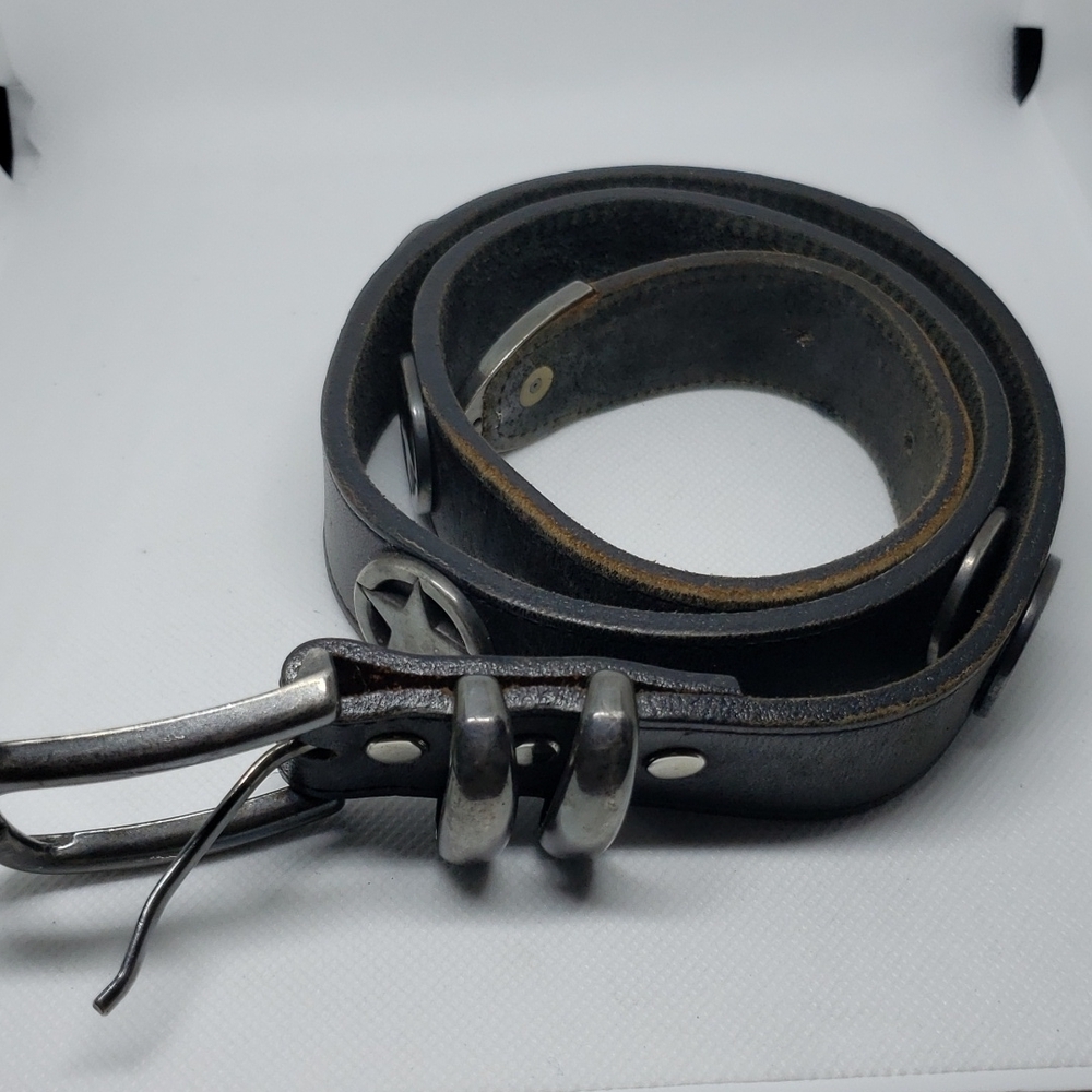 Black leather and stars mens belt